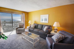El Matador 447 - Gulf front with beautiful views of the Gulf and pool